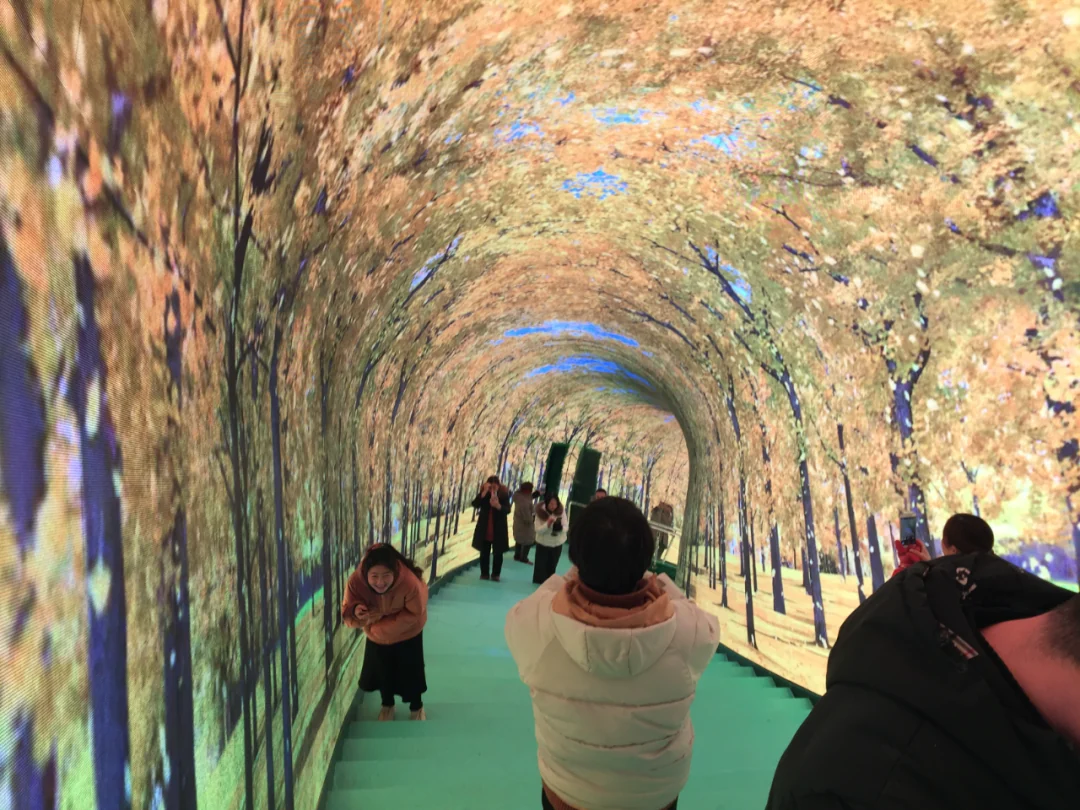 MR LED boosts cultural and tourism industry upgrades, crafting a new immersive landmark. MR LED boosts cultural and tourism industry upgrades, crafting a new immersive landmark.