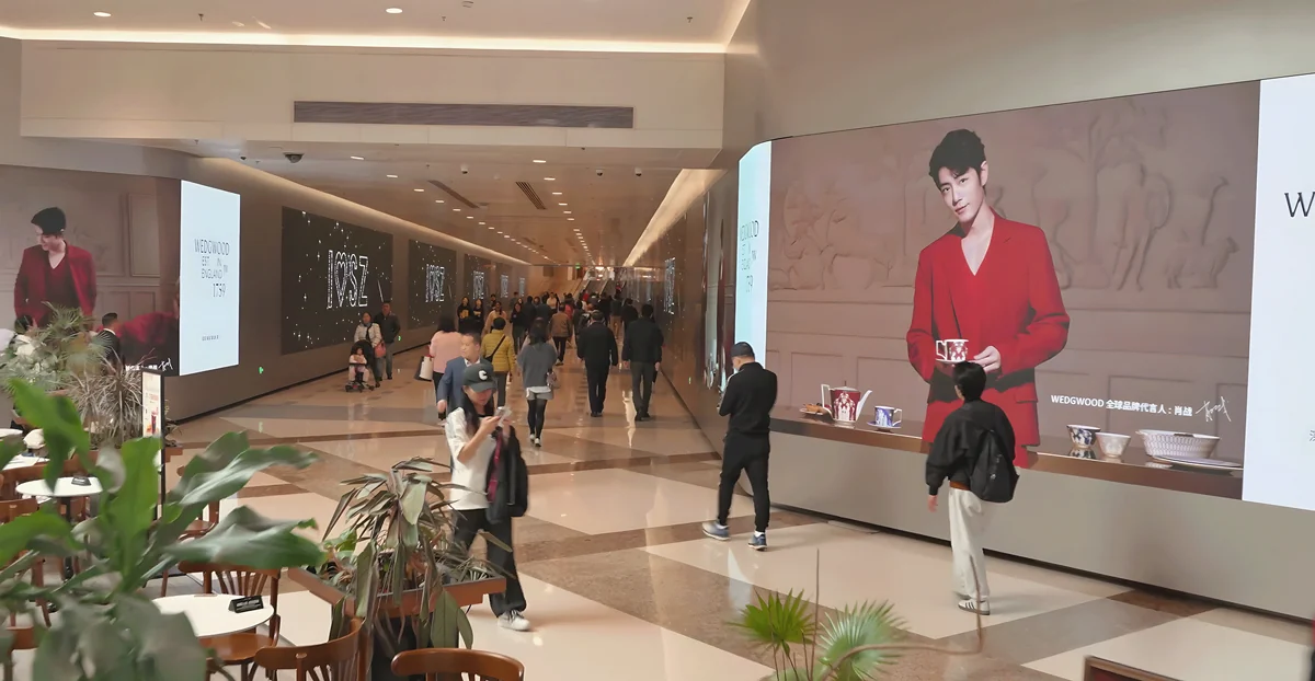 MR LED: 500㎡ Ultra-HD LED Mega-Screen at Shenzhen Luohu MIXC's Light & Shadow Art Corridor MR LED: 500㎡ Ultra-HD LED Mega-Screen at Shenzhen Luohu MIXC's Light & Shadow Art Corridor